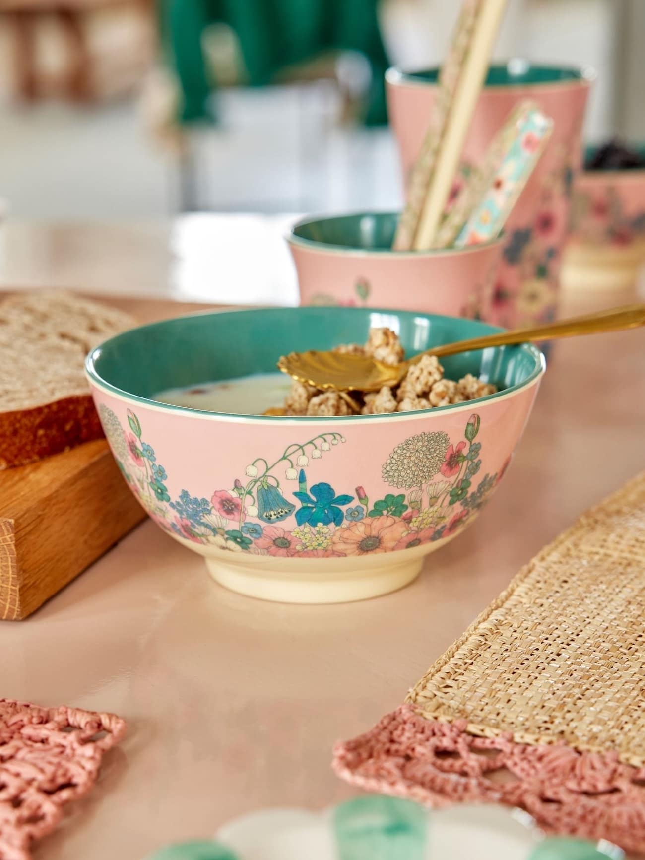 קערת מלמין קולאז' פרחים ורוד