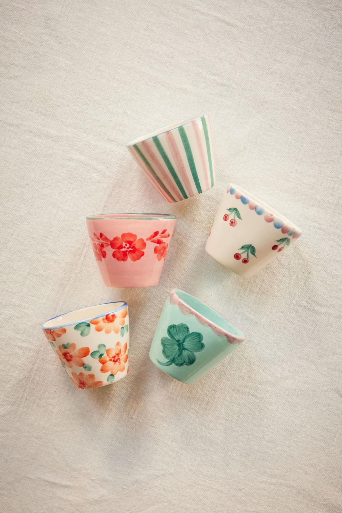 כוס קרמיקה לאספרסו - דובדבנים