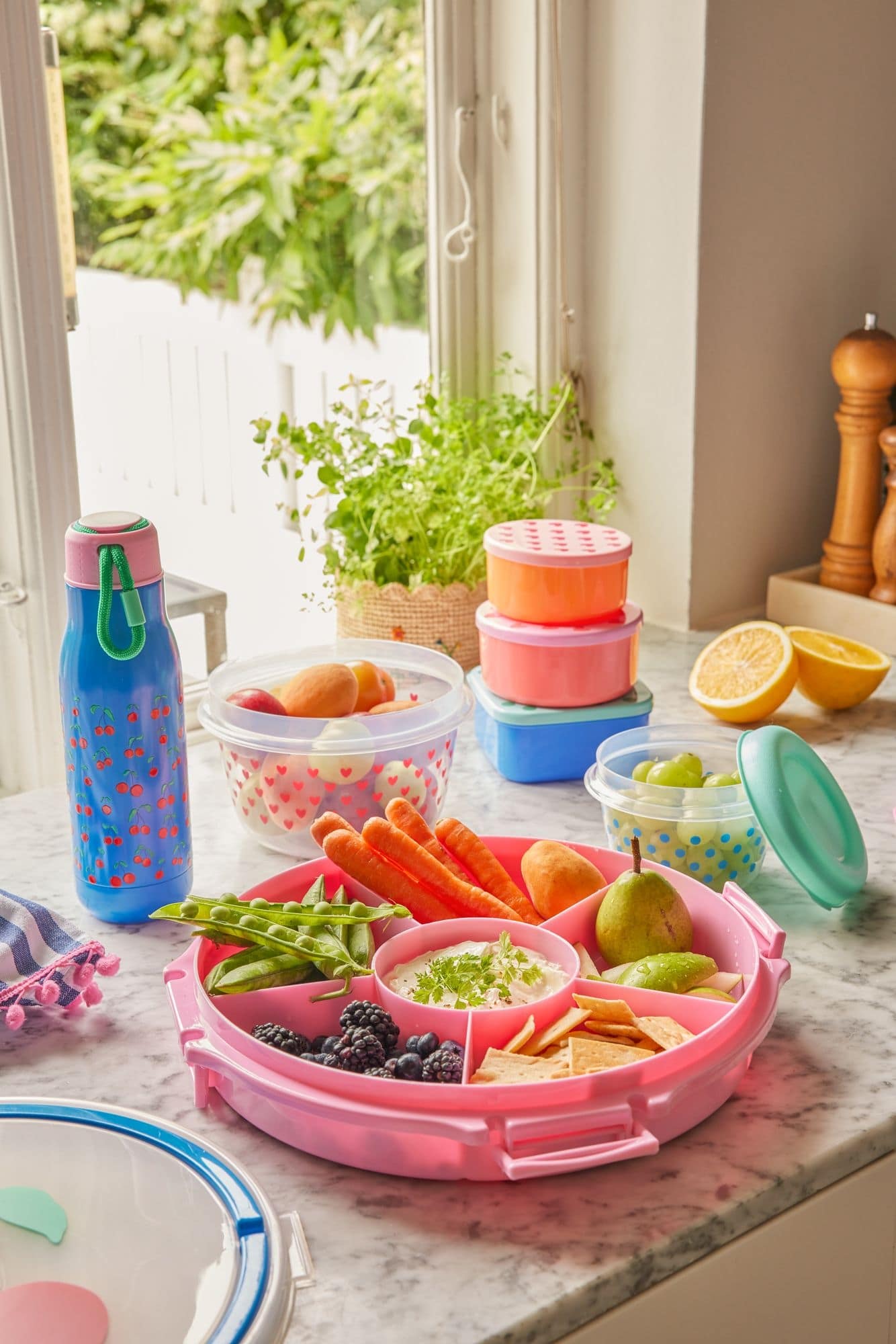 סט 3 קופסאות פלסטיק עגולות עם לבבות