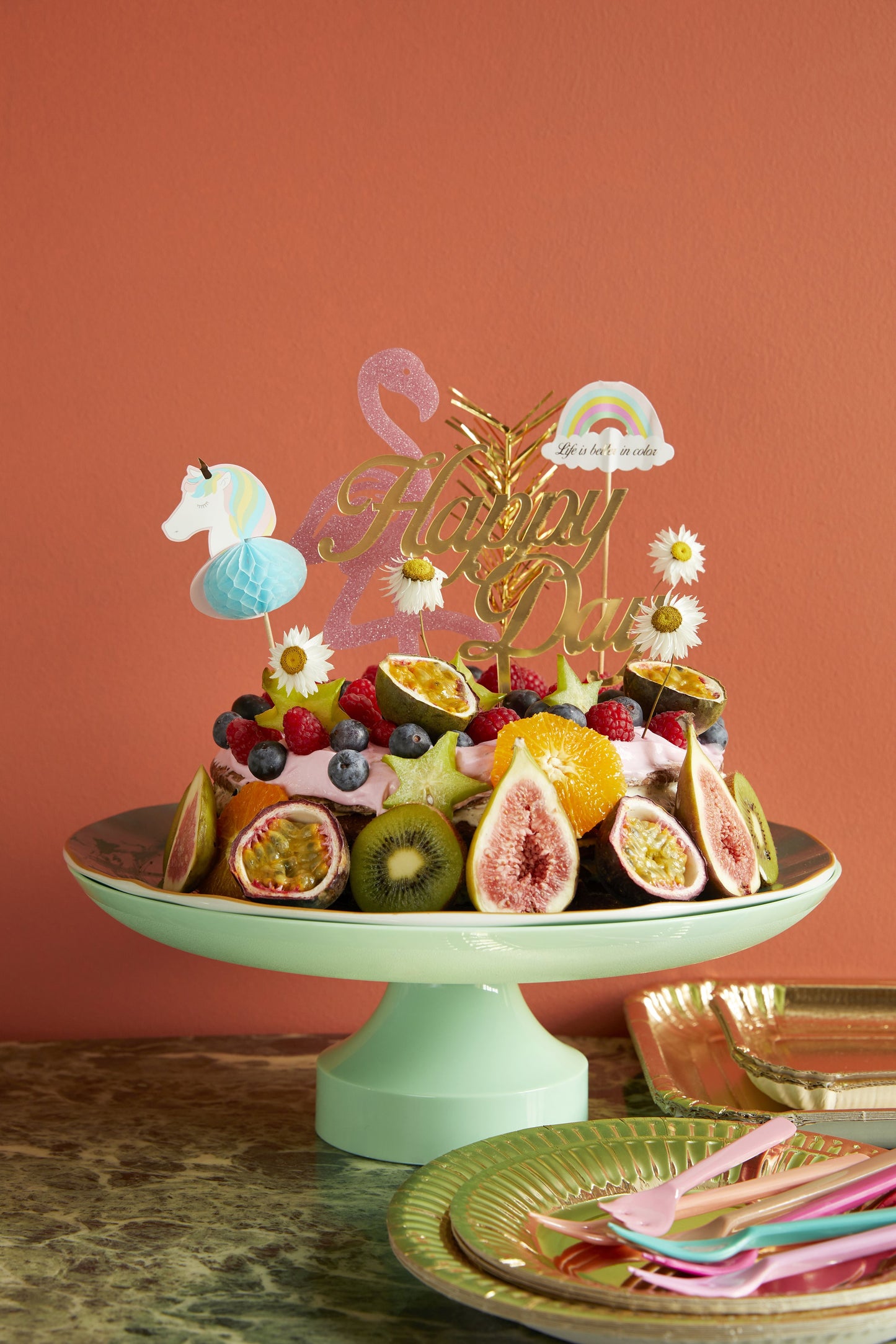 קישוט לעוגה בצורת פלמינגו מנצנץ