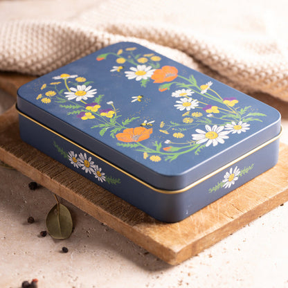 קופסת פח: Blue Meadow