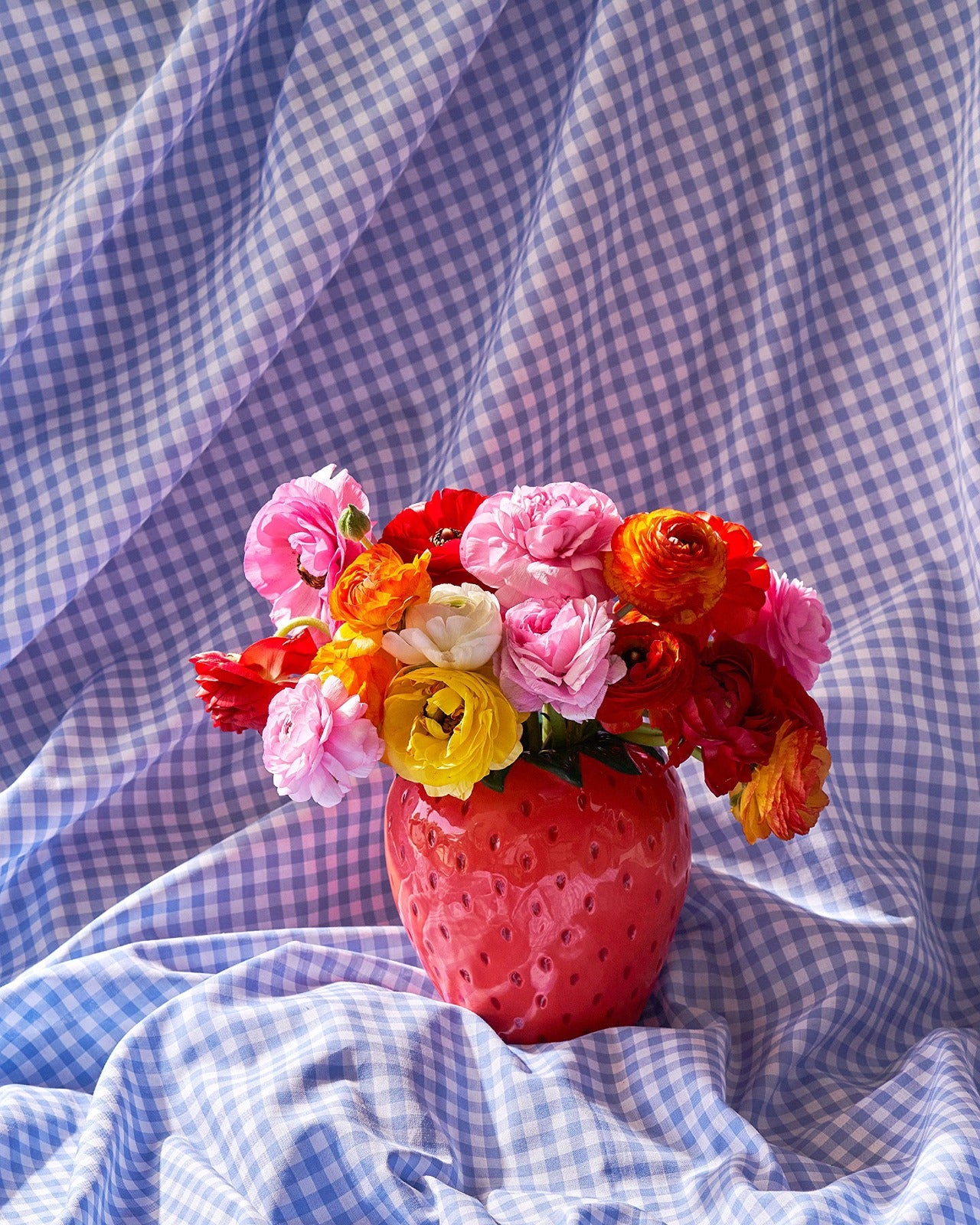 אגרטל : strawberries
