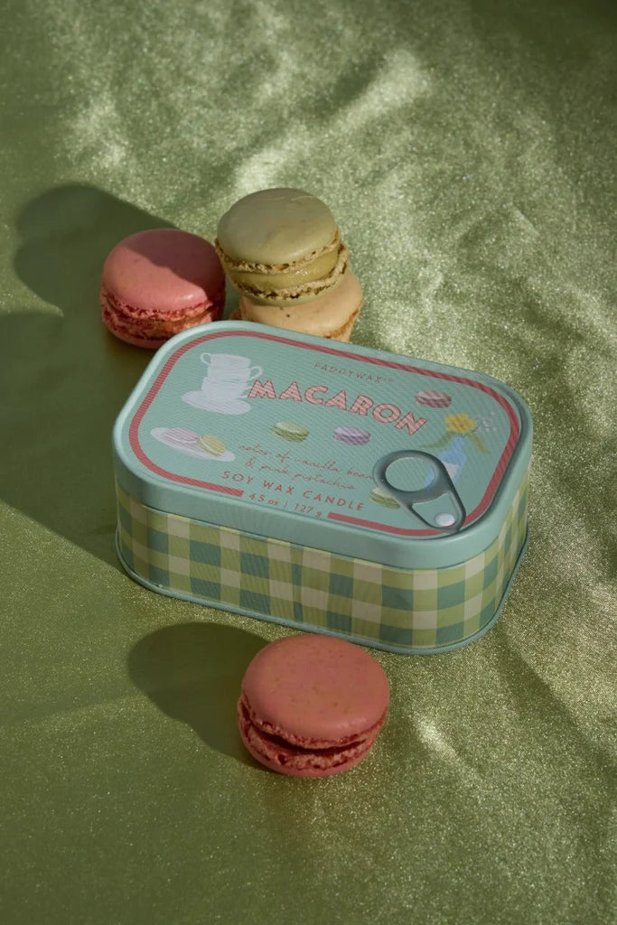 נר: Bistro Tin, Macaron