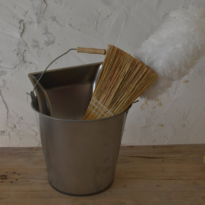 דלי פח מתכת