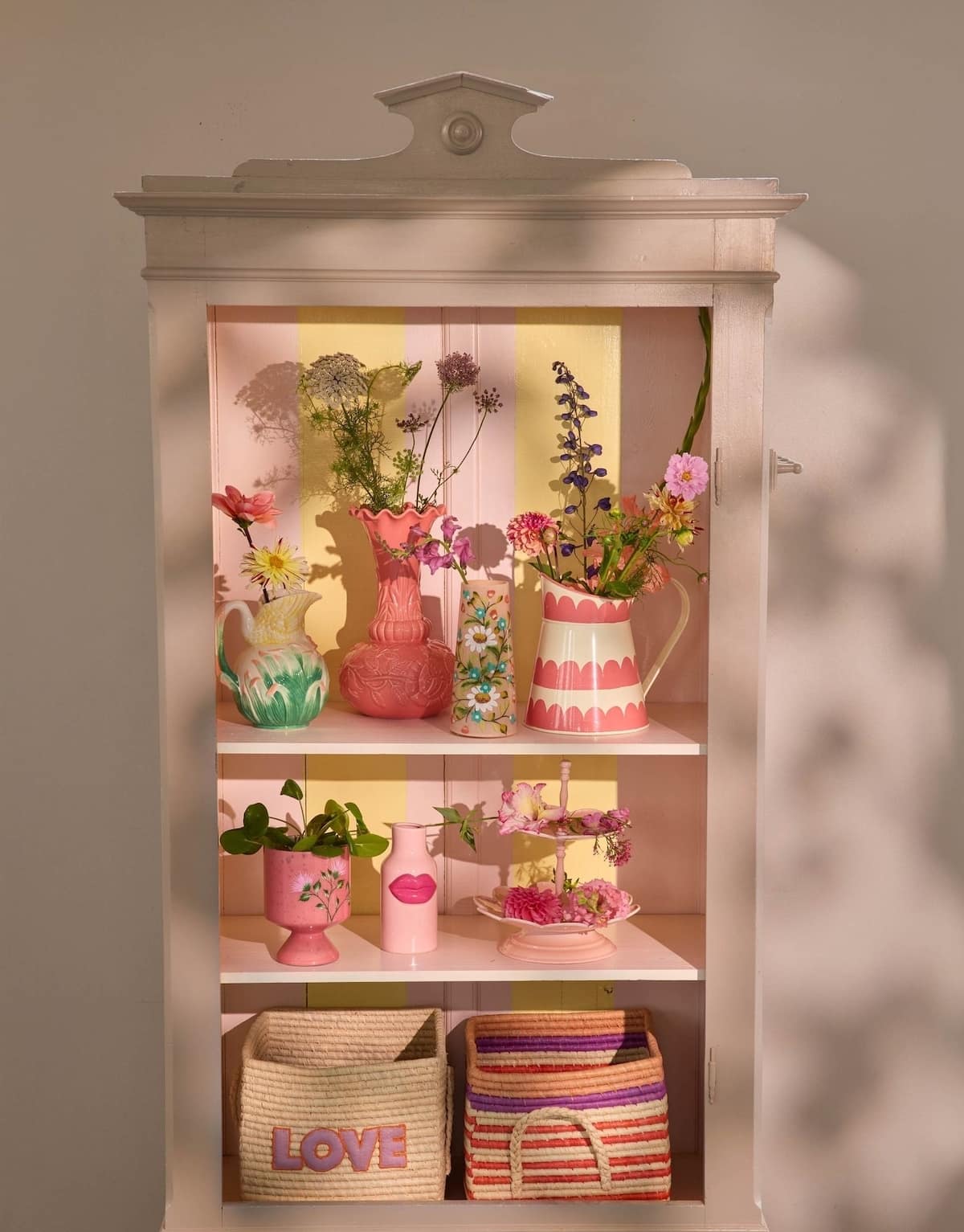 ואזת זכוכית ורודה - פרחים