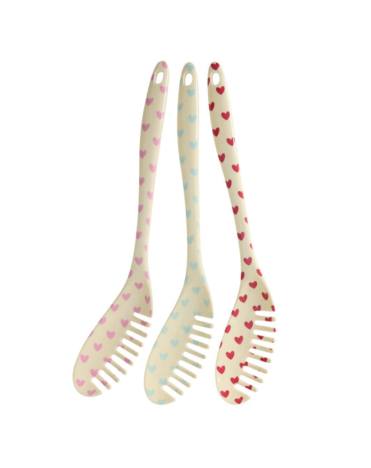 כף לפסטה - לבבות לבחירה ב3 צבעים