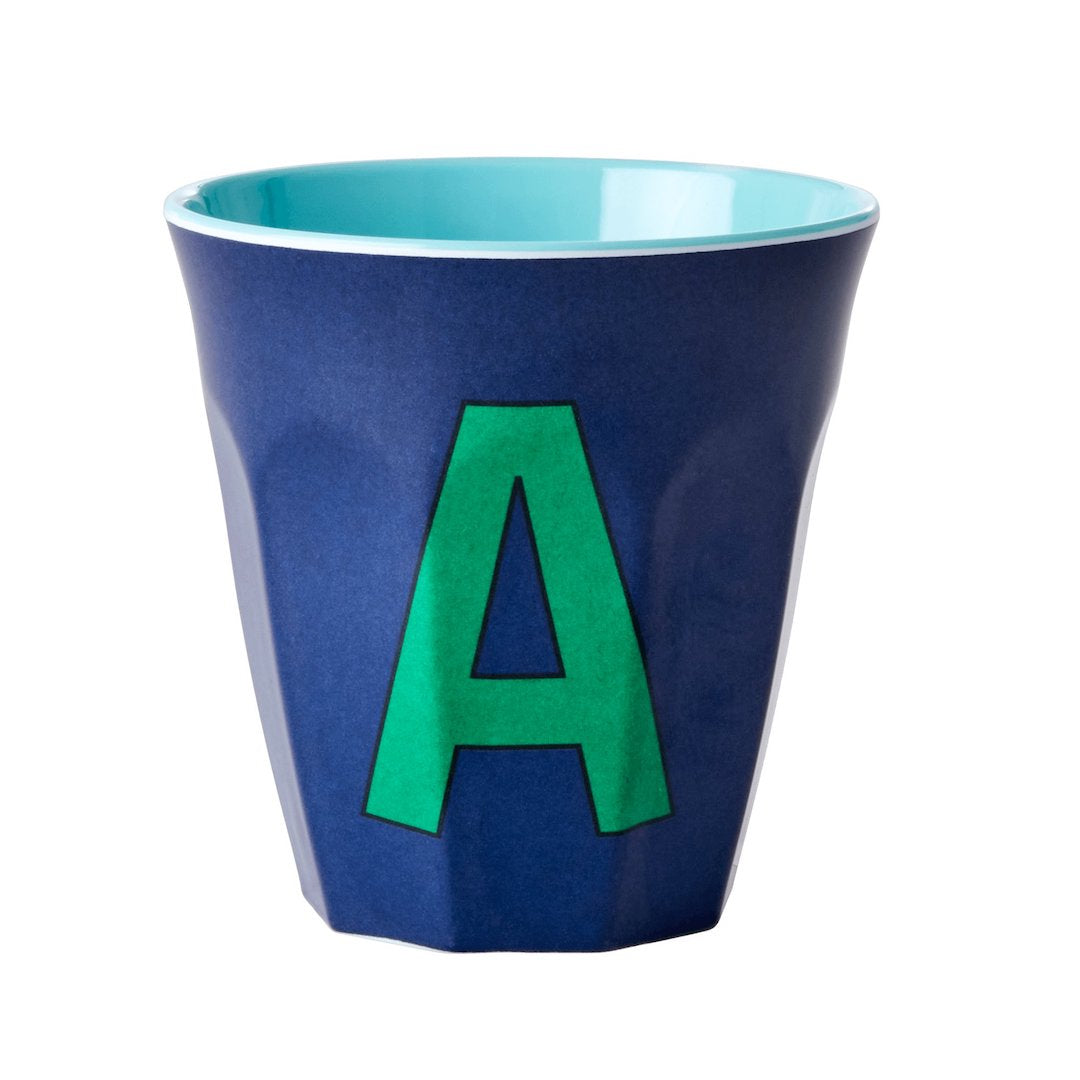 כוס מלמין אות A ירוק רקע נייבי