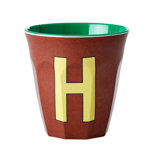 כוס מלמין אות H צהוב רקע חום